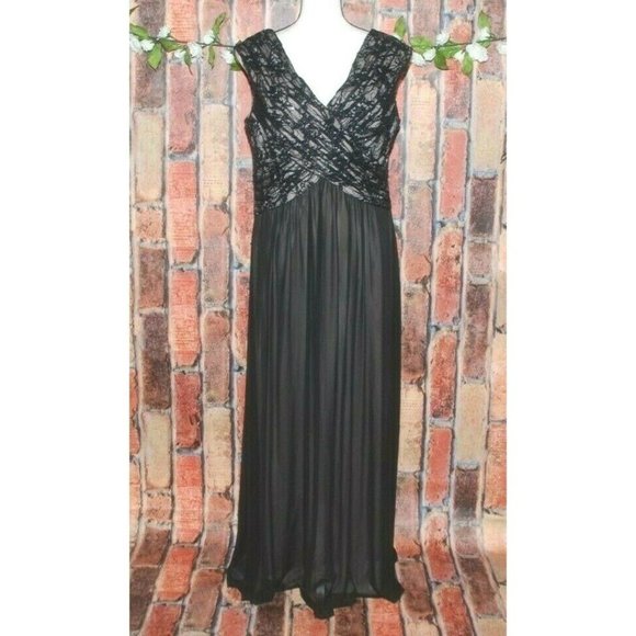 Signature by Sangria Dresses & Skirts - Sangria Long Black Formal Ladies Dress Size 16 Lace Bodice Layered Skirt…